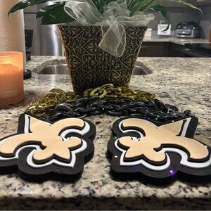 Oversized saints link chain w lights